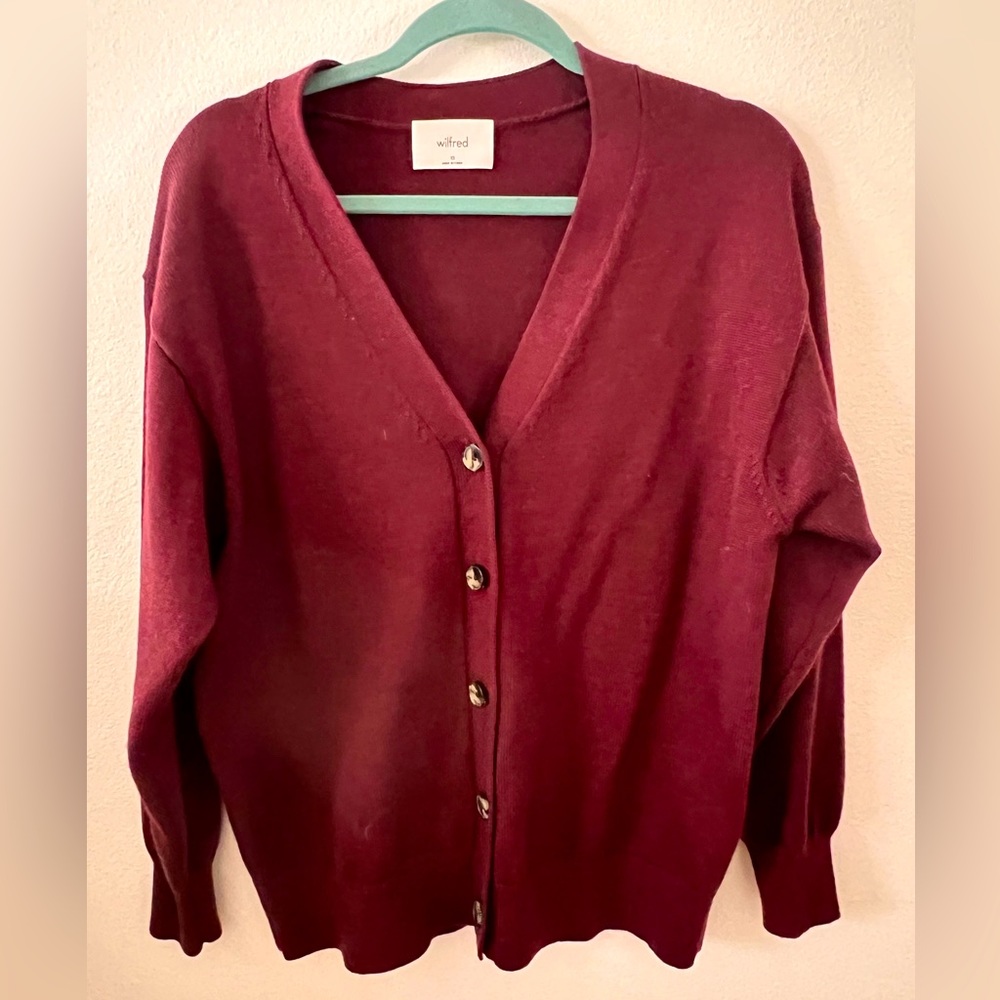 Aritzia Wilfred cardigan in Excellent condition. XS